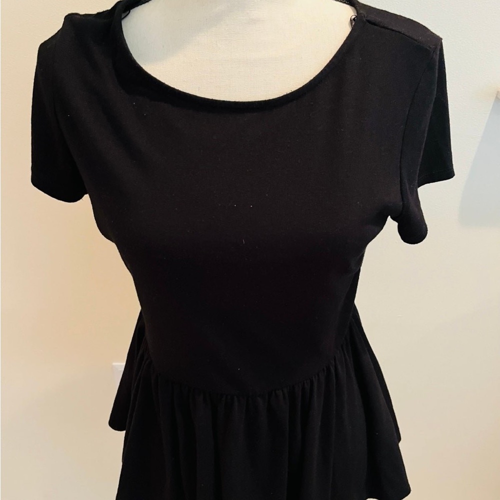 Forever 21 Black Short Sleeve Peplum Blouse